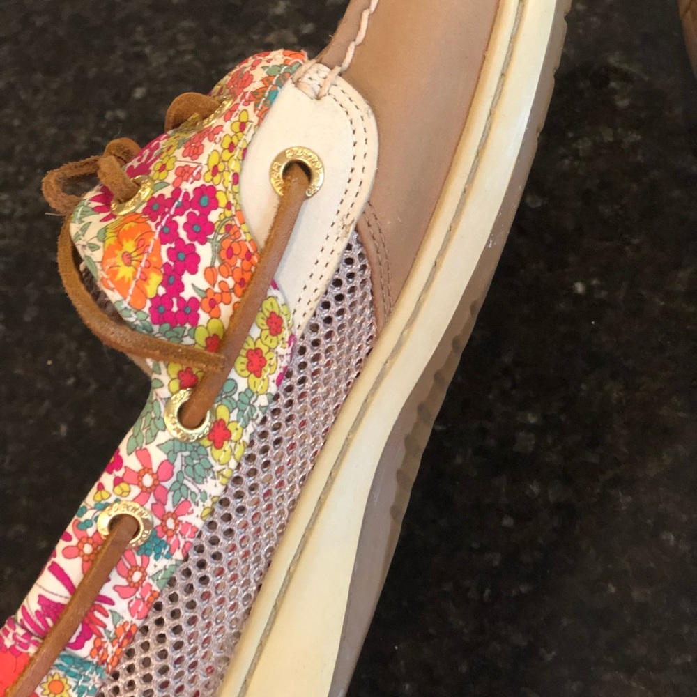 Sperry’s - Picture 4 of 6